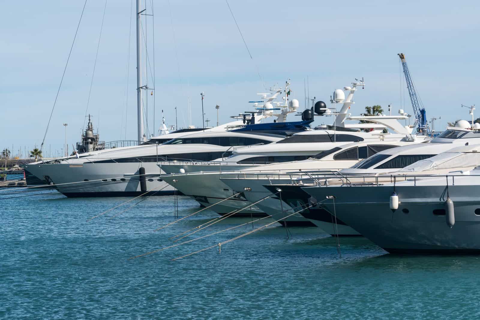 luxury-power-boats-in-the-royal-marina-in-valencia-2026-03-26-11-28-27-utc